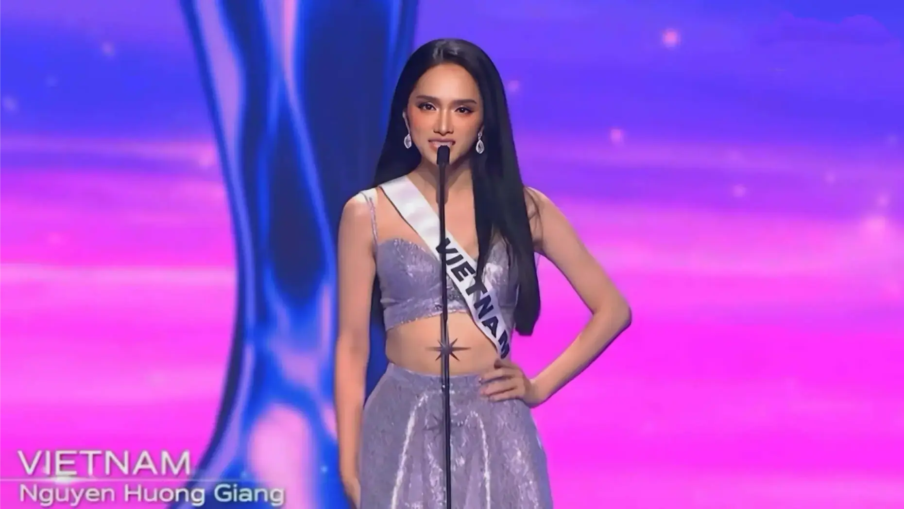 Miss Universe Vietnam đề nghị làm rõ việc Hương Giang trượt giải phụ
